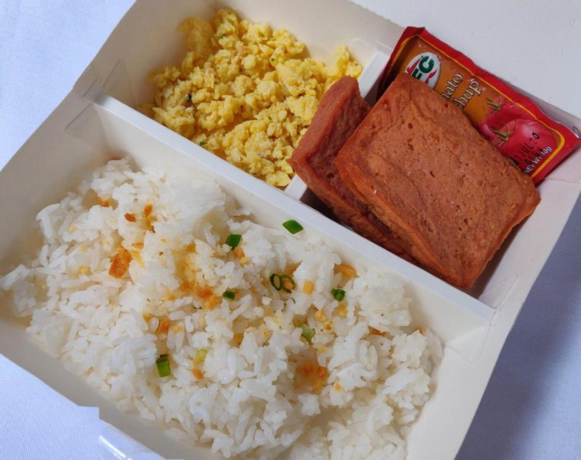 Reddoorz Plus @ Silk Residences Sta. Mesa Monthly Stay Manila Kültér fotó