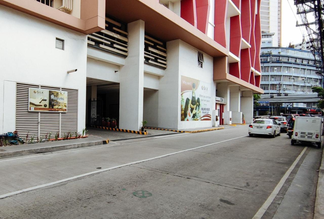 Reddoorz Plus @ Silk Residences Sta. Mesa Monthly Stay Manila Kültér fotó