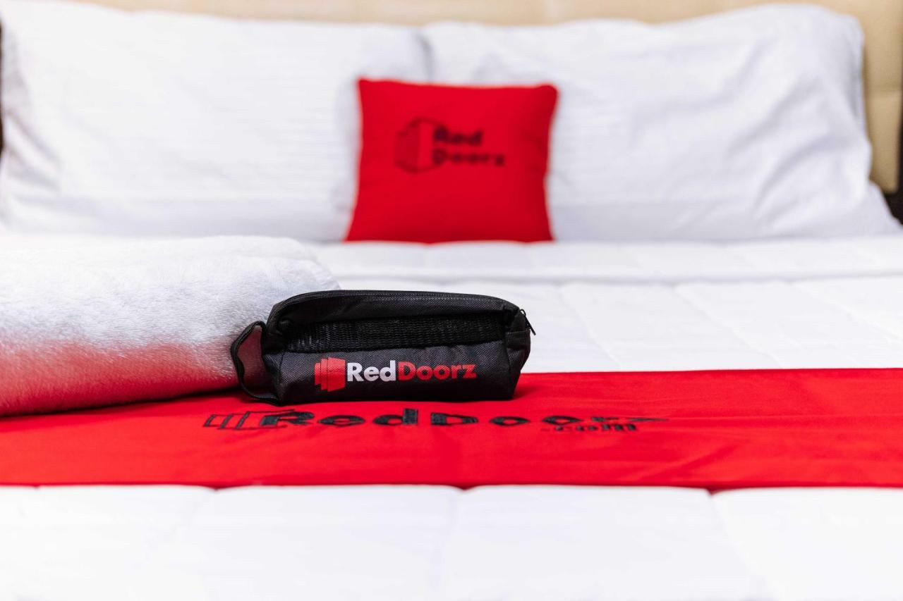 Reddoorz Plus @ Silk Residences Sta. Mesa Monthly Stay Manila Kültér fotó