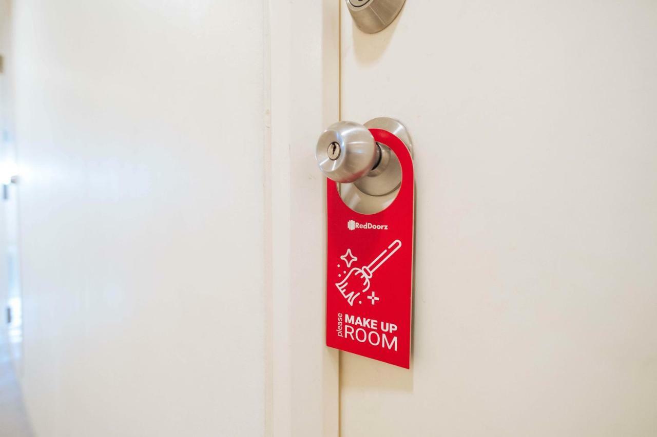 Reddoorz Plus @ Silk Residences Sta. Mesa Monthly Stay Manila Kültér fotó